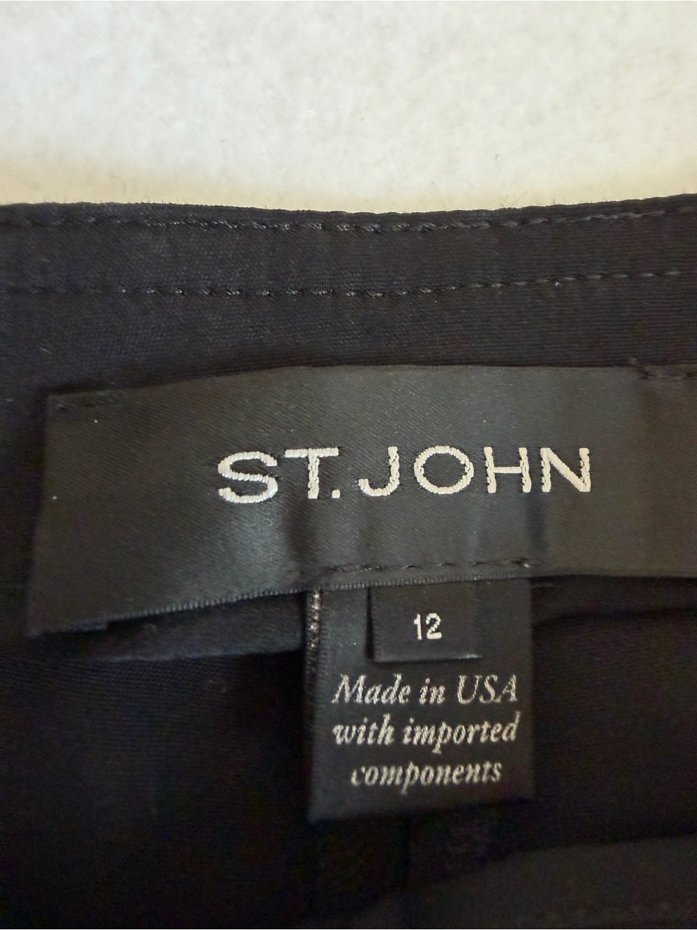 St. John Black Straight Leg Ankle Pants Size 12 Luxury Stretch Career - Picture 4 of 10